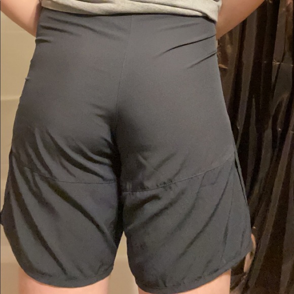 Running shorts - Picture 3 of 5